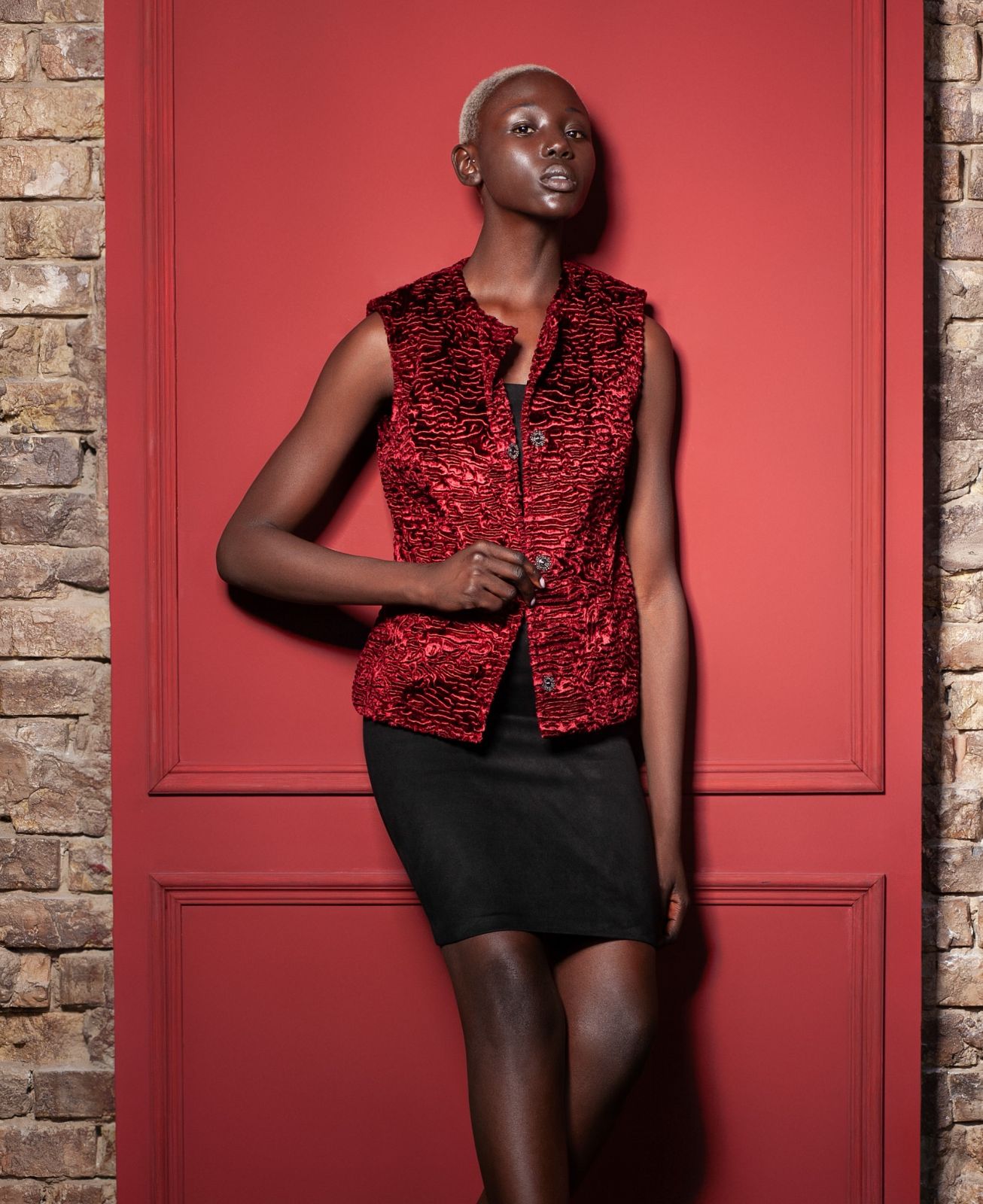 Photo #1 - Vest eco fur Tissavel - astrakhan garnet