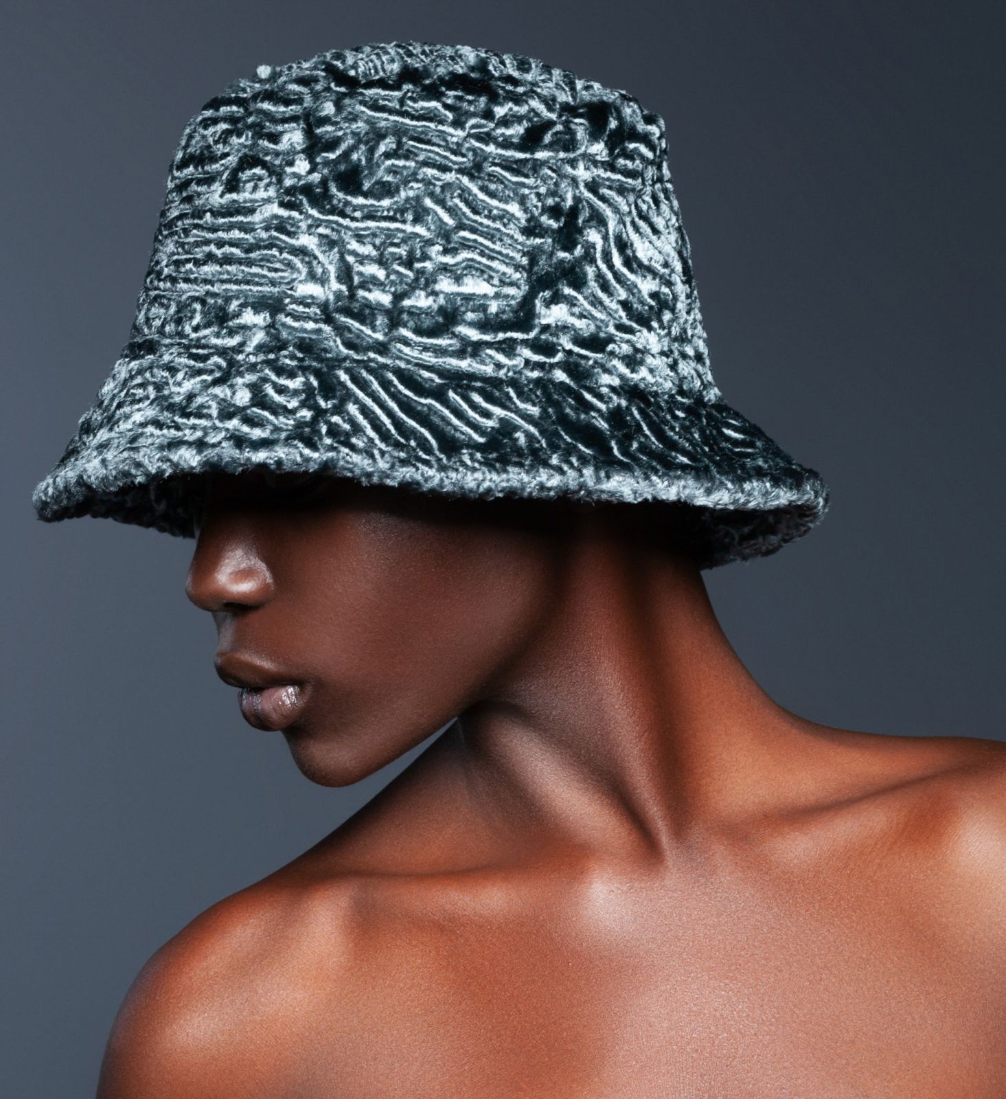 Photo #1 - Bucket hat eco fur Tissavel - astrakhan marengo