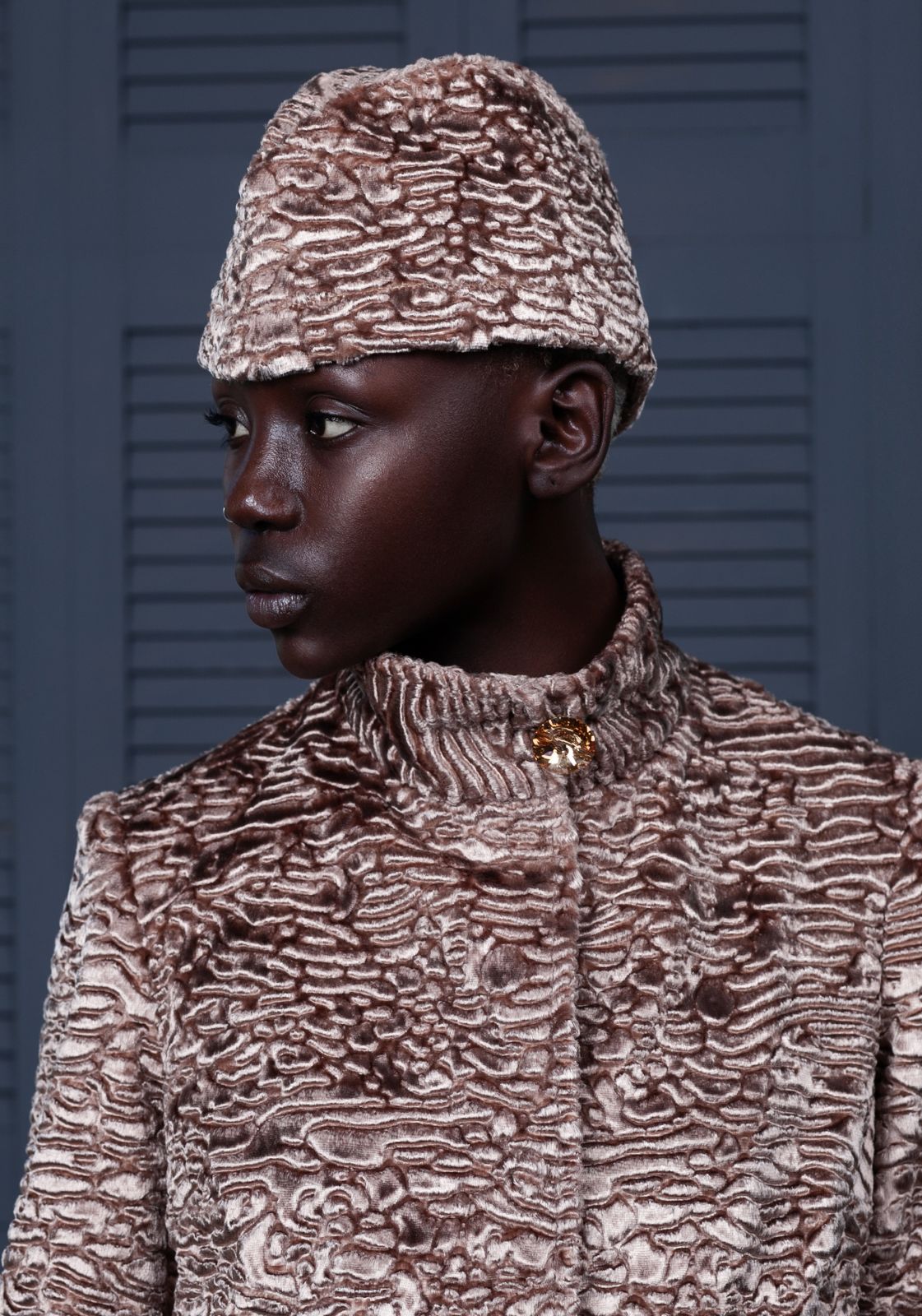 Photo #2 - Forage cap eco fur Tissavel - astrakhan onyx