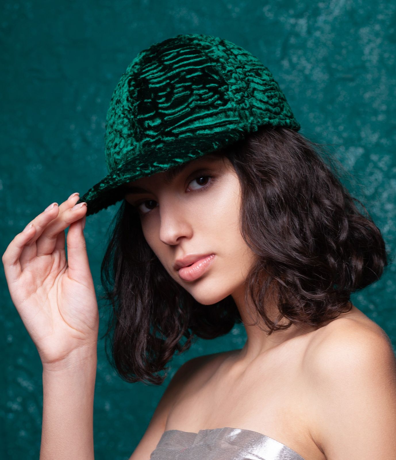 Photo #2 - Baseball hat eco fur Tissavel - astrakhan emerald