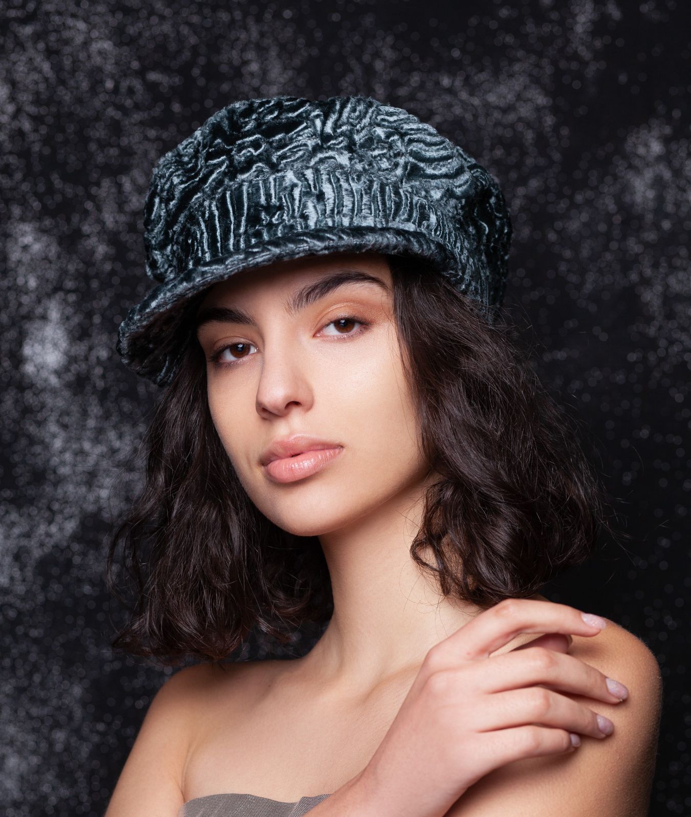 Photo #2 - Baker boy hat eco fur Tissavel - astrakhan marengo
