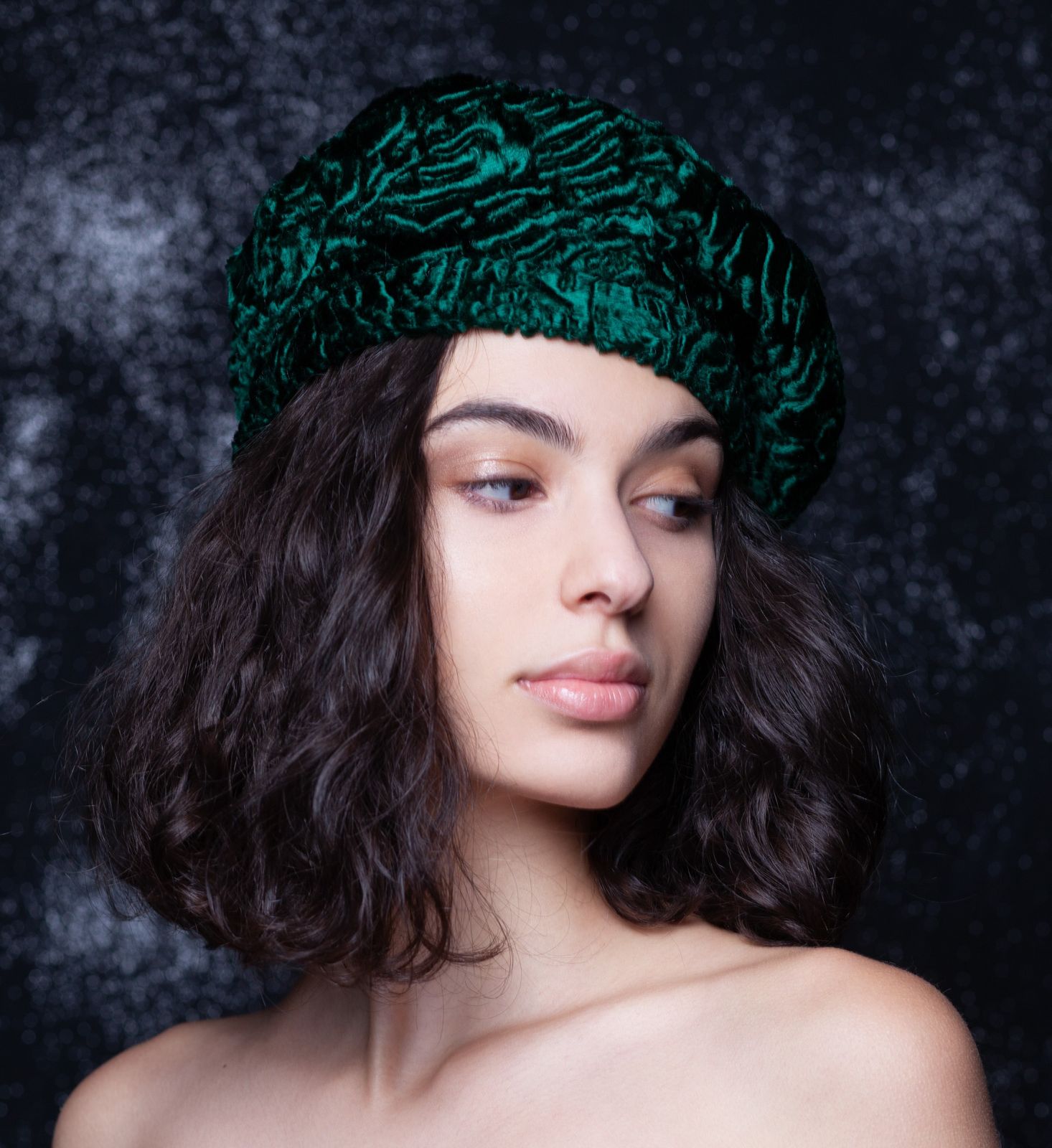 Photo #2 - Beret eco fur Tissavel - astrakhan emerald